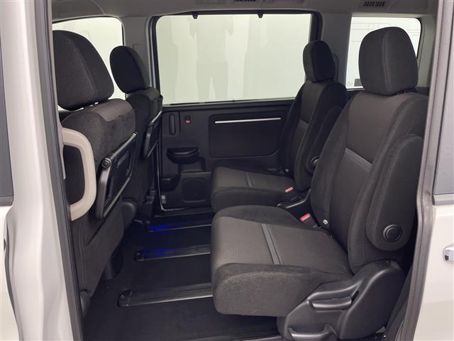 ステップワゴンスパーダ スパーダハイブリッド G ホンダセンシング ワンオーナー 純正SDナビ フリップダウンモニター レーダークルーズコントロール バックカメラ 電子パーキング ブレーキホールド レーンキープアシスト 両側パワースライドドア コーナーセンサー ETC(25枚目)