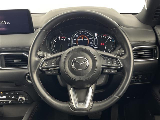 ＣＸ－５ ＸＤ　スポーツアピアランス　ワンオーナー　純正ナビ　全周囲カメラ　ＢＯＳＥサウンドシステム　フリップダウンモニター　ヘッドアップディスプレイ　ブラインドスポットモニター　レーダークルーズコントロール　レーンキープアシスト（5枚目）
