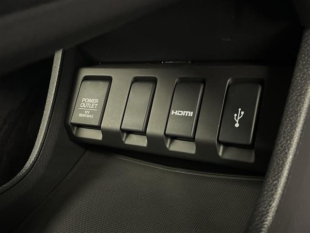 ヴェゼル ハイブリッドＺ・ホンダセンシング　純正ナビ　バックカメラ　ホンダセンシング　レーダークルーズコントロール　レーンキープアシスト　衝突被害軽減ブレーキ　ビルトインＥＴＣ　ステアリングリモコン　横滑り防止装置　ドアバイザー　フロアマット（17枚目）