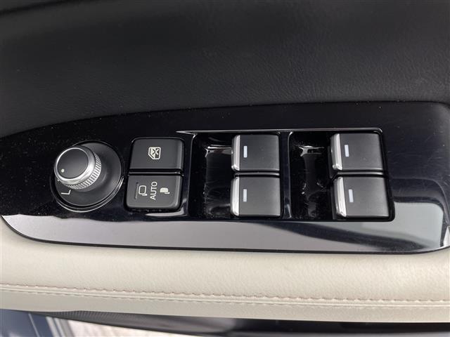 ＣＸ－５ ＸＤ　Ｌパッケージ　メーカーナビ　全周囲カメラ　レザーシート　レーダークルーズコントロール　ブラインドスポットモニター　　ヘッドアップディスプレイ　パドルシフト　パワーバックドア　ステアリングヒーター　オートライト（10枚目）