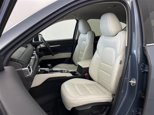 ＣＸ－５ ＸＤ　Ｌパッケージ　メーカーナビ　全周囲カメラ　レザーシート　レーダークルーズコントロール　ブラインドスポットモニター　　ヘッドアップディスプレイ　パドルシフト　パワーバックドア　ステアリングヒーター　オートライト（24枚目）