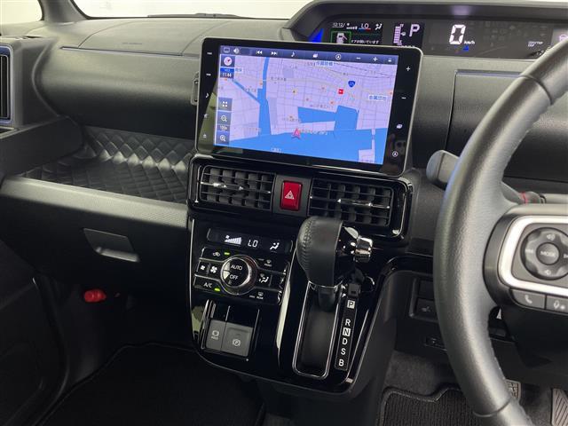 タント カスタムＲＳ　純正９型ナビ　フルセグ　アダプティブクル　ーズコントロール　パノラミックビューモニター　ハーフレザー　両側パワースライドドア　ＬＥＤヘッドライト　オートライト　シートバックテーブル　サンシェード（4枚目）