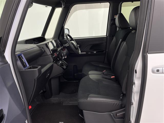 タント カスタムＲＳ　純正９型ナビ　フルセグ　アダプティブクル　ーズコントロール　パノラミックビューモニター　ハーフレザー　両側パワースライドドア　ＬＥＤヘッドライト　オートライト　シートバックテーブル　サンシェード（23枚目）