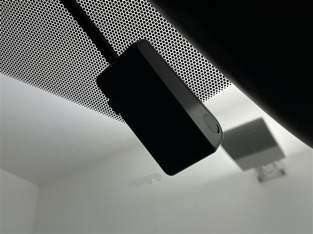 ヴォクシー ハイブリッドＺＳ　煌　純正９型ナビ　フリップダウンモニター　クルーズコントロール　バックカメラ　両側パワースライドドア　オートマチックハイビーム　オートライト　プリクラッシュセーフティ　ドライブレコーダー　レーンキープ（18枚目）