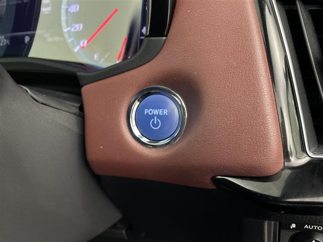 クラウンハイブリッド ＲＳ　ワンオーナー　サンルーフ　純正ナビ　フルセグ　Ｂｌｕｅｔｏｏｔｈ　バックカメラ　クルーズコントロール　ステアリングスイッチ　電子パーキング　オートハイビーム　ＥＴＣ　シートヒーター　パワーシート（9枚目）