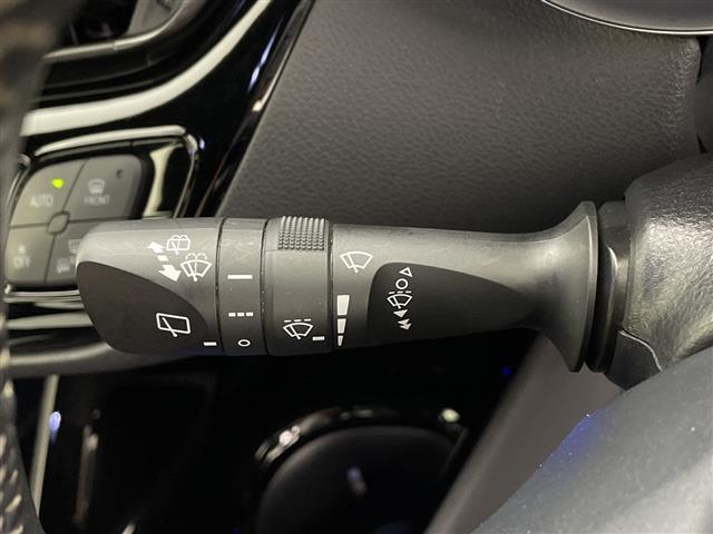Ｃ－ＨＲ Ｓ　ＧＲスポーツ　純正ＤＡ　パノラミックビューモニター　レーダークルーズコントロール　プリクラッシュセーフティー　レーンキープアシスト　オートライト　オートハイビーム　ステアリングリモコン　電動パーキングブレーキ（9枚目）