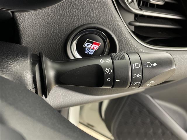 Ｃ－ＨＲ Ｓ　ＧＲスポーツ　純正ＤＡ　パノラミックビューモニター　レーダークルーズコントロール　プリクラッシュセーフティー　レーンキープアシスト　オートライト　オートハイビーム　ステアリングリモコン　電動パーキングブレーキ（10枚目）