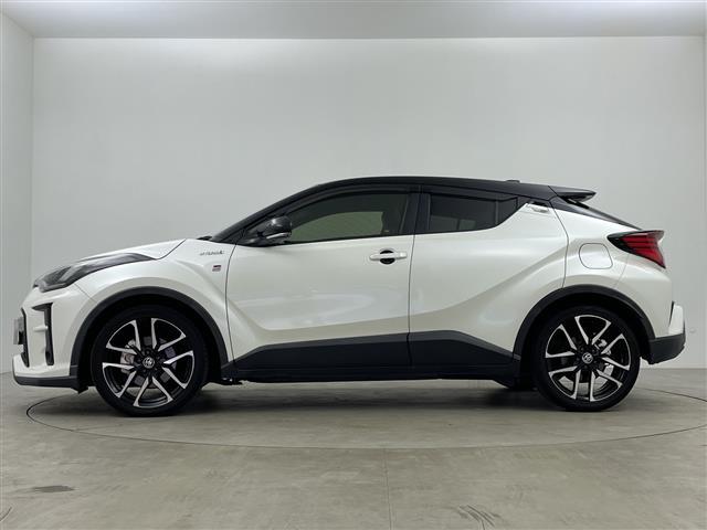 Ｃ－ＨＲ Ｓ　ＧＲスポーツ　純正ＤＡ　パノラミックビューモニター　レーダークルーズコントロール　プリクラッシュセーフティー　レーンキープアシスト　オートライト　オートハイビーム　ステアリングリモコン　電動パーキングブレーキ（29枚目）