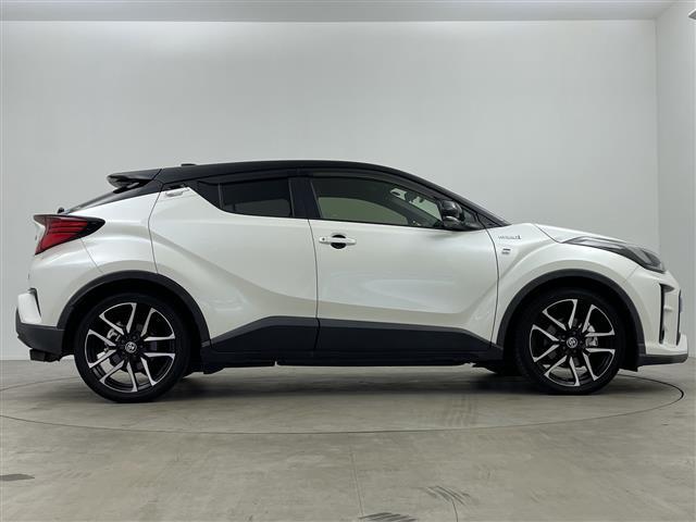 Ｃ－ＨＲ Ｓ　ＧＲスポーツ　純正ＤＡ　パノラミックビューモニター　レーダークルーズコントロール　プリクラッシュセーフティー　レーンキープアシスト　オートライト　オートハイビーム　ステアリングリモコン　電動パーキングブレーキ（30枚目）