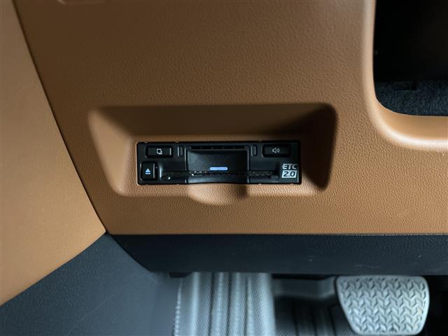 ヴェルファイア Ｚ　プレミア　純正１４型ＤＡ　左右独立ムーンルーフ　デジタルインナーミラー　ユニバーサルステップ　トヨタセーフティーセンス　プリクラッシュセーフティ　レーントレーシングアシスト　レーダークルーズコントロール（13枚目）
