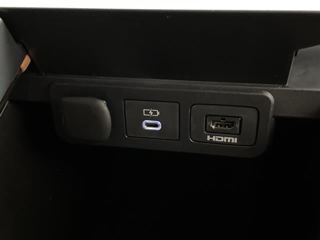 ヴェルファイア Ｚ　プレミア　純正１４型ＤＡ　左右独立ムーンルーフ　デジタルインナーミラー　ユニバーサルステップ　トヨタセーフティーセンス　プリクラッシュセーフティ　レーントレーシングアシスト　レーダークルーズコントロール（20枚目）