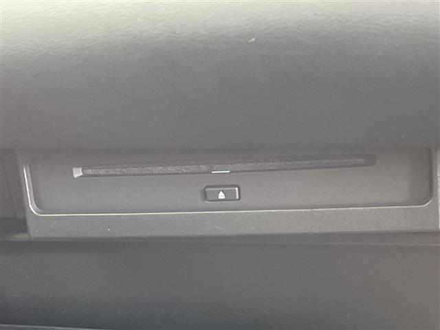 ノア Ｇ　純正１０．５型ＤＡ　純正フリップダウンモニター　レーダークルーズコントロール　プリクラッシュセーフティ　レーンキープ　オートマチックハイビーム　両側パワスラ　ドラレコ　ＥＴＣ２．０　シートヒーター（15枚目）