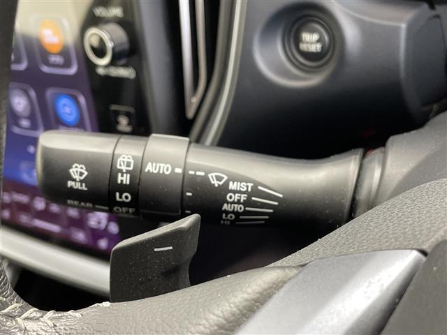 レヴォーグ ＧＴ　ＥＸ　純正ナビ　Ｂｌｕｅｔｏｏｔｈ　フルセグＴＶ　ビルトインＥＴＣ　オートマチックハイビーム　純正フロアマット　パドルシフト　サイドカメラ　バックカメラ　スペアキー　シートヒーター　パワーシート（8枚目）