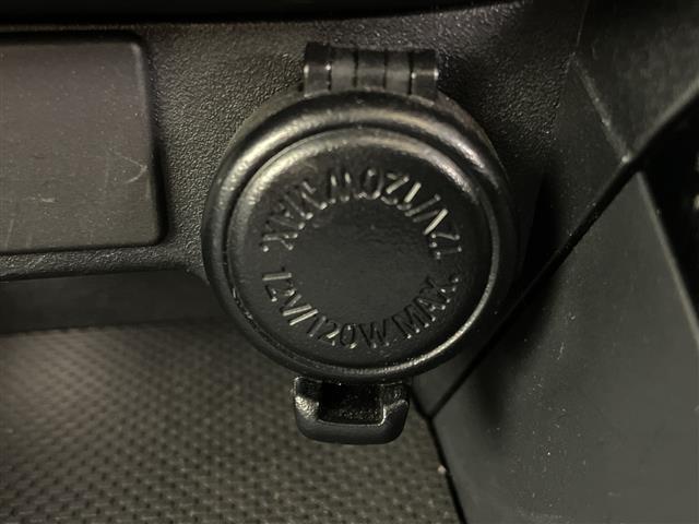 レヴォーグ ＧＴ　ＥＸ　純正ナビ　Ｂｌｕｅｔｏｏｔｈ　フルセグＴＶ　ビルトインＥＴＣ　オートマチックハイビーム　純正フロアマット　パドルシフト　サイドカメラ　バックカメラ　スペアキー　シートヒーター　パワーシート（22枚目）