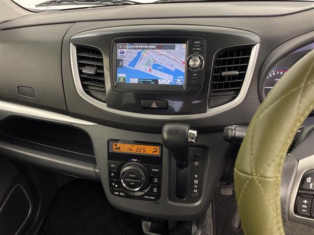 ワゴンRスティングレー T 純正ナビ Bluetooth ワンセグTV ETC バックカメラ クルーズコントロール HDMI シートヒーター 純正アルミホイール ベンチシート 純正フロアマット 純正ドアバイザー パドルシフト(4枚目)