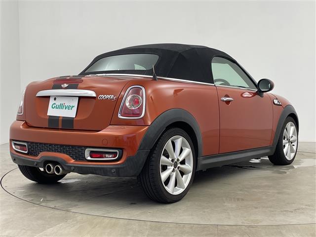 ＭＩＮＩ クーパーＳ　ロードスター　ワンオーナー　純正オーディオ　レザーシート　シートヒーター　純正１７インチアルミホイール　アイドリングストップ　スマートキー　横滑り防止装置　純正フロアマット　スペアキー１本　保証書　取扱説明書（32枚目）