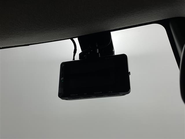 キャスト スタイルＸ　リミテッド　ＳＡＩＩＩ　スマートアシストＩＩＩ　社外ナビ　Ｂｌｕｅｔｏｏｔｈ　フルセグＴＶ　バックカメラ　前席シートヒーター　レーンキープアシスト　先行車発進お知らせ機能　電動格納ミラー　ベンチシート　コーナーセンサー（4枚目）