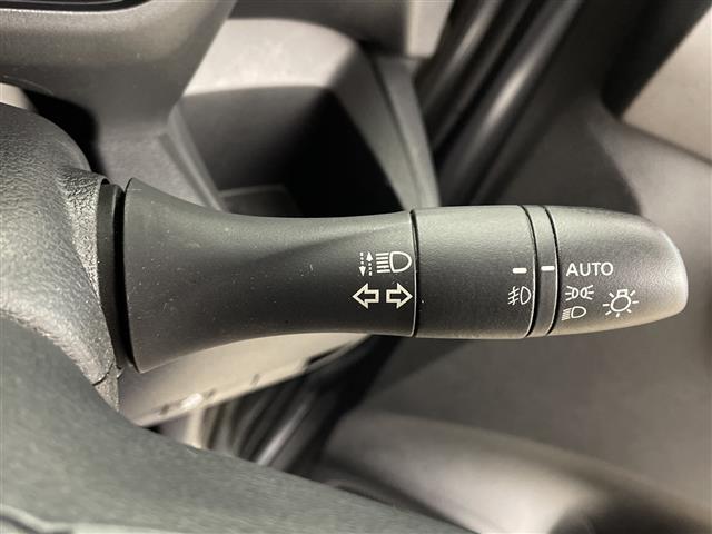 ルークス ハイウェイスター　Ｇターボプロパイロットエディション　純正９型ナビ　プロパイロット　アラウンドビューモニター　エマージェンシーブレーキ　両側パワースライドドア　電動パーキングブレーキ　オートホールド　コーナーセンサー　純正フロアマット　オートライト（15枚目）