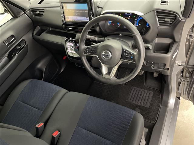 ルークス ハイウェイスター　Ｇターボプロパイロットエディション　純正９型ナビ　プロパイロット　アラウンドビューモニター　エマージェンシーブレーキ　両側パワースライドドア　電動パーキングブレーキ　オートホールド　コーナーセンサー　純正フロアマット　オートライト（19枚目）