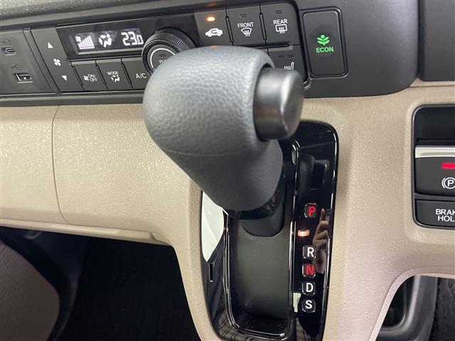 Ｎ－ＢＯＸジョイ ベースグレード　純正９型ナビ　マルチビューカメラ　ホンダセンシング　ＥＴＣ　両側パワースライドドア　レーダークルーズコントロール　レーンキープアシスト　オートライト　オートハイビーム　シートヒーター　スマートキー（13枚目）