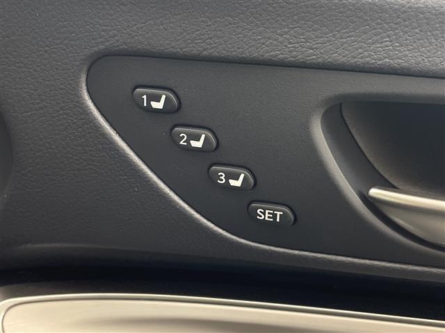 ＲＣ ＲＣ３００ｈ　Ｆスポーツ　メーカー１０．３インチＳＤナビ　バックカメラ　オレンジキャリパー　ビルトインＥＴＣ２．０　前後ドライブレコーダー　レクサスセーフティシステムプラス　プリクラッシュセーフティ　レーントレーシングアシスト（18枚目）