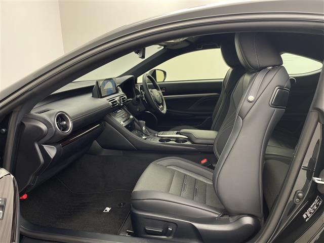 ＲＣ ＲＣ３００ｈ　Ｆスポーツ　メーカー１０．３インチＳＤナビ　バックカメラ　オレンジキャリパー　ビルトインＥＴＣ２．０　前後ドライブレコーダー　レクサスセーフティシステムプラス　プリクラッシュセーフティ　レーントレーシングアシスト（24枚目）