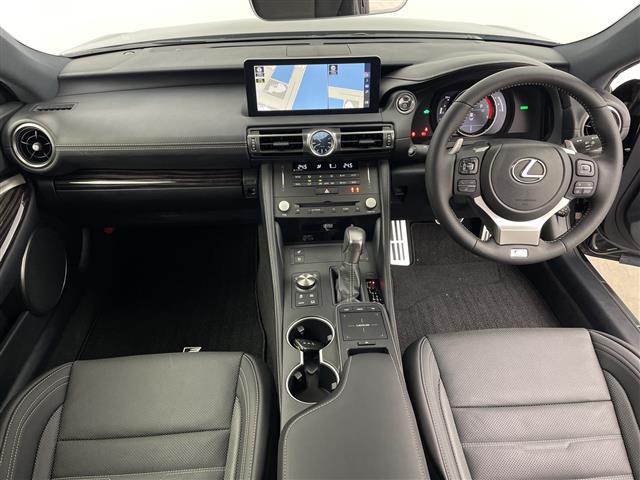 ＲＣ ＲＣ３００ｈ　Ｆスポーツ　メーカー１０．３インチＳＤナビ　バックカメラ　オレンジキャリパー　ビルトインＥＴＣ２．０　前後ドライブレコーダー　レクサスセーフティシステムプラス　プリクラッシュセーフティ　レーントレーシングアシスト（42枚目）