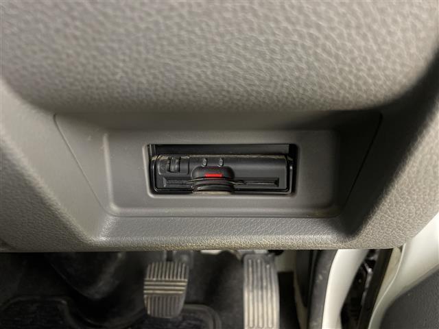 NV350キャラバンバン DX 純正ナビ フルセグ Bluetooth バックカメラ 両側スライドドア ドアバイザー ETC ドライブレコーダー シートカバー ディーゼル 4WD(4枚目)