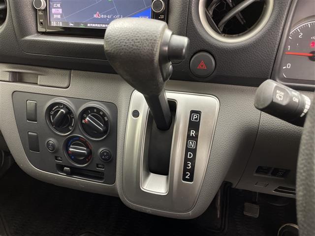 NV350キャラバンバン DX 純正ナビ フルセグ Bluetooth バックカメラ 両側スライドドア ドアバイザー ETC ドライブレコーダー シートカバー ディーゼル 4WD(11枚目)