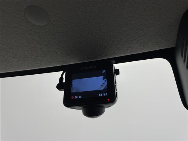 スペーシアカスタム ハイブリッドXS 純正ナビ フルセグ Bluetooth 全方位カメラ 両側スライドドア シートヒーター ハーフレザー ハンズフリー バックカメラ 社外ドライブレコーダー オートハイビーム ベンチシート レーンアシスト(3枚目)