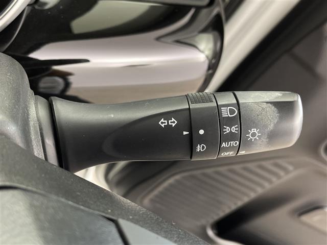 スペーシアカスタム ハイブリッドXS 純正ナビ フルセグ Bluetooth 全方位カメラ 両側スライドドア シートヒーター ハーフレザー ハンズフリー バックカメラ 社外ドライブレコーダー オートハイビーム ベンチシート レーンアシスト(11枚目)