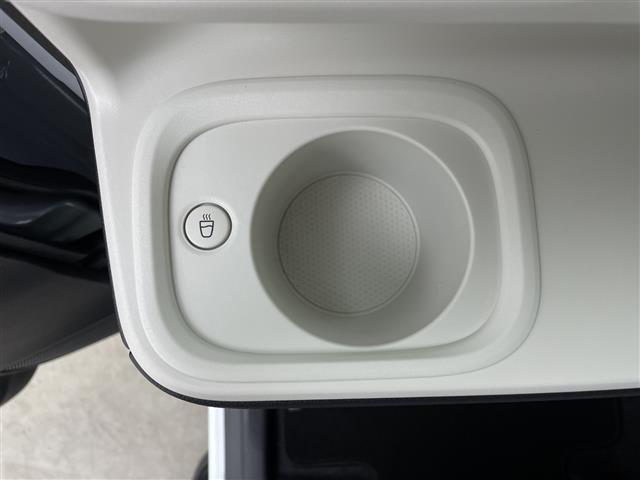 ムーヴキャンバス ストライプスG 純正ナビ(CD/DVD/BT/フルセグTV)衝突被害軽減ブレーキシートヒーターレーンキープアシスト両側パワースライドドアフロアマットスマートアシストバックカメラ(22枚目)