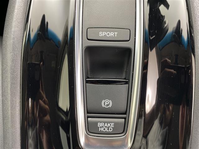 ヴェゼル ハイブリッドZ・ホンダセンシング 純正ナビ フルセグ Bluetooth ドライブレコーダー バックカメラ ハーフレザー シートヒーター パドルシフト クルーズコントロール ハンズフリー 純正フロアマット ブレーキホールド ETC(17枚目)