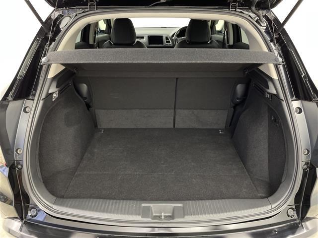 ヴェゼル ハイブリッドZ・ホンダセンシング 純正ナビ フルセグ Bluetooth ドライブレコーダー バックカメラ ハーフレザー シートヒーター パドルシフト クルーズコントロール ハンズフリー 純正フロアマット ブレーキホールド ETC(27枚目)