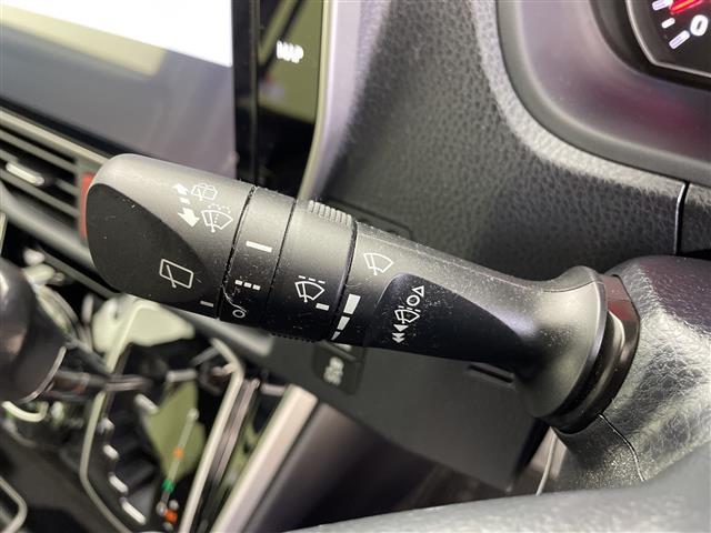 ヴォクシー ＺＳ　煌ＩＩ　純正１０インチナビトヨタセーフティセンスフルセグテレビＢｌｕｅｔｏｏｔｈバックカメラフロアマット両側パワースライドドアクルーズコントロールアイドリングストップ（7枚目）