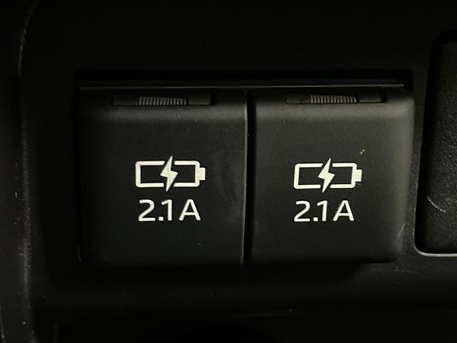 ヴォクシー ＺＳ　煌ＩＩ　純正１０インチナビトヨタセーフティセンスフルセグテレビＢｌｕｅｔｏｏｔｈバックカメラフロアマット両側パワースライドドアクルーズコントロールアイドリングストップ（24枚目）