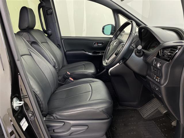 ヴォクシー ＺＳ　煌ＩＩ　純正１０インチナビトヨタセーフティセンスフルセグテレビＢｌｕｅｔｏｏｔｈバックカメラフロアマット両側パワースライドドアクルーズコントロールアイドリングストップ（27枚目）