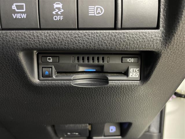 ハリアーハイブリッド Ｚ　メーカーナビ　Ｂｌｕｅｔｏｏｔｈ　フルセグＴＶ　トヨタセーフティセンス　ビルトインＥＴＣ　全方位カメラ　バックカメラ　革巻ステアリング　ステアリングスイッチ　レーダークルーズコントロール　パワーシート（3枚目）