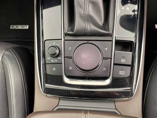 CX-30 XD Lパッケージ 純正ナビ BOSEサウンド フルセグTV 全方位カメラ i-ACTIVSENSE スマートブレーキサポート 車線逸脱警報機能 クルージングトラフィックサポート ドライバーアテンションサポート(19枚目)