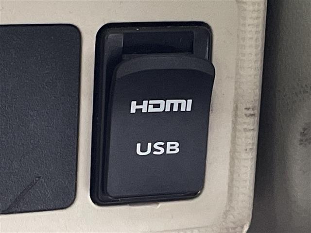 ムーヴキャンバス Ｘリミテッドメイクアップ　ＳＡＩＩＩ　純正８型ナビ　フルセグテレビ　バックカメラ　両側パワースライドドア　ＥＴＣ　スマートアシストＩＩＩ　衝突警報機能　衝突回避支援ブレーキ　誤発進抑制制御機能　車線逸脱警報機能　先行車発進お知らせ機能（8枚目）