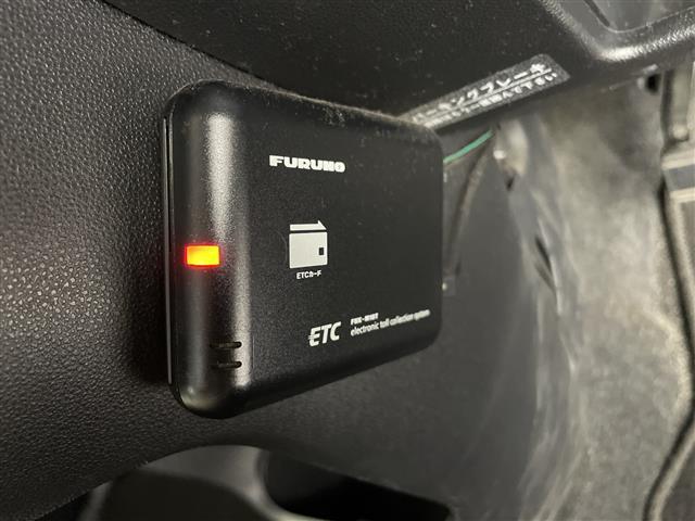 ムーヴキャンバス Ｘリミテッドメイクアップ　ＳＡＩＩＩ　純正８型ナビ　フルセグテレビ　バックカメラ　両側パワースライドドア　ＥＴＣ　スマートアシストＩＩＩ　衝突警報機能　衝突回避支援ブレーキ　誤発進抑制制御機能　車線逸脱警報機能　先行車発進お知らせ機能（9枚目）