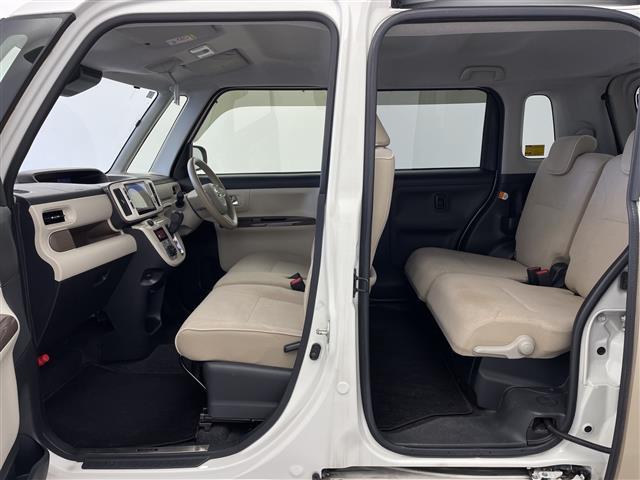 ムーヴキャンバス Ｘリミテッドメイクアップ　ＳＡＩＩＩ　純正８型ナビ　フルセグテレビ　バックカメラ　両側パワースライドドア　ＥＴＣ　スマートアシストＩＩＩ　衝突警報機能　衝突回避支援ブレーキ　誤発進抑制制御機能　車線逸脱警報機能　先行車発進お知らせ機能（23枚目）