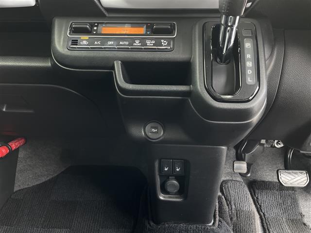 ハスラー ハイブリッドＸ　純正メモリナビ　デュアルカメラブレーキサポート　レーンキープアシスト　コーナーセンサー　ビルトインＥＴＣ　シートヒーター　革巻きステアリング　ステアリングスイッチ　純正ＬＥＤヘッドライト　ＬＥＤフォグ（20枚目）