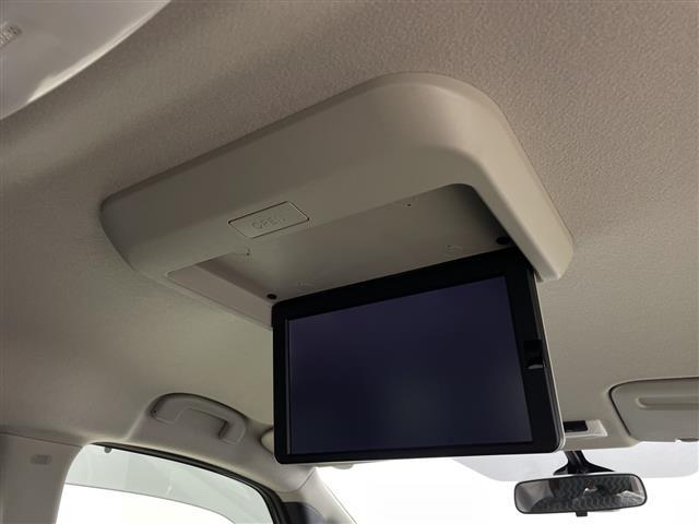 セレナ ｅ－パワー　ハイウェイスターＶ　純正１０型ナビ　フリップダウンモニター　プロパイロット　アラウンドビューモニター　両側パワースライドドア　ナビ連動ドライブレコーダー　ブラインドスポットモニター　ＥＴＣ２．０　オートホールド　ＬＥＤ（2枚目）