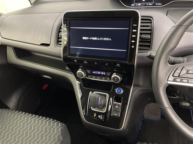 セレナ ｅ－パワー　ハイウェイスターＶ　純正１０型ナビ　フリップダウンモニター　プロパイロット　アラウンドビューモニター　両側パワースライドドア　ナビ連動ドライブレコーダー　ブラインドスポットモニター　ＥＴＣ２．０　オートホールド　ＬＥＤ（5枚目）