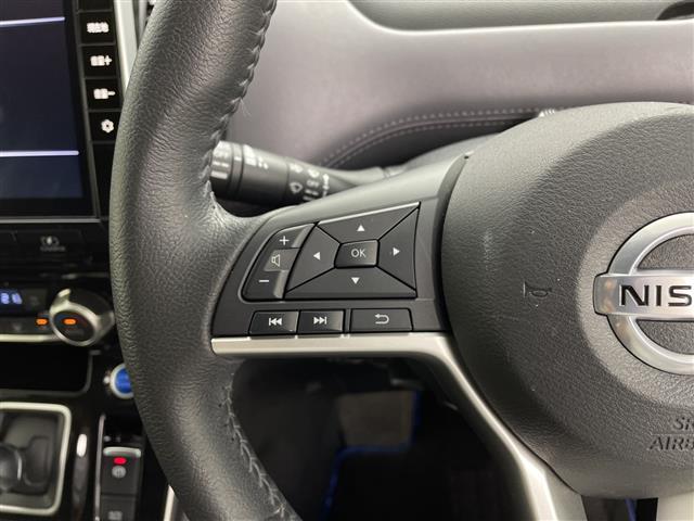 セレナ ｅ－パワー　ハイウェイスターＶ　純正１０型ナビ　フリップダウンモニター　プロパイロット　アラウンドビューモニター　両側パワースライドドア　ナビ連動ドライブレコーダー　ブラインドスポットモニター　ＥＴＣ２．０　オートホールド　ＬＥＤ（8枚目）