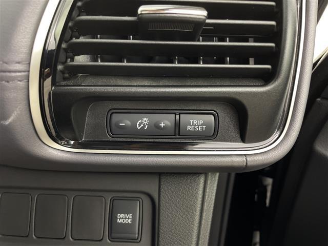 セレナ ｅ－パワー　ハイウェイスターＶ　純正１０型ナビ　フリップダウンモニター　プロパイロット　アラウンドビューモニター　両側パワースライドドア　ナビ連動ドライブレコーダー　ブラインドスポットモニター　ＥＴＣ２．０　オートホールド　ＬＥＤ（20枚目）