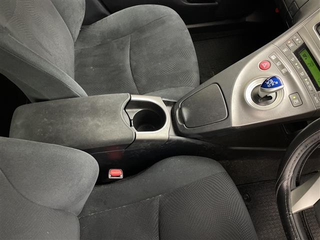 プリウス S 純正ナビ フルセグTV Bluetooth バックカメラ オートライト オートエアコン アイドリングストップ ステアリングスイッチ フロアマット ドアバイザー HiDヘッドライト(16枚目)