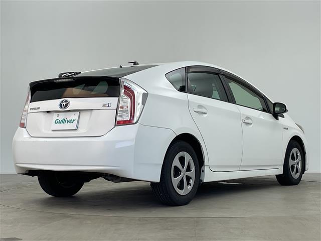 プリウス S 純正ナビ フルセグTV Bluetooth バックカメラ オートライト オートエアコン アイドリングストップ ステアリングスイッチ フロアマット ドアバイザー HiDヘッドライト(31枚目)