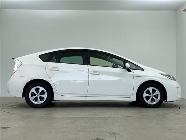 プリウス S 純正ナビ フルセグTV Bluetooth バックカメラ オートライト オートエアコン アイドリングストップ ステアリングスイッチ フロアマット ドアバイザー HiDヘッドライト(32枚目)